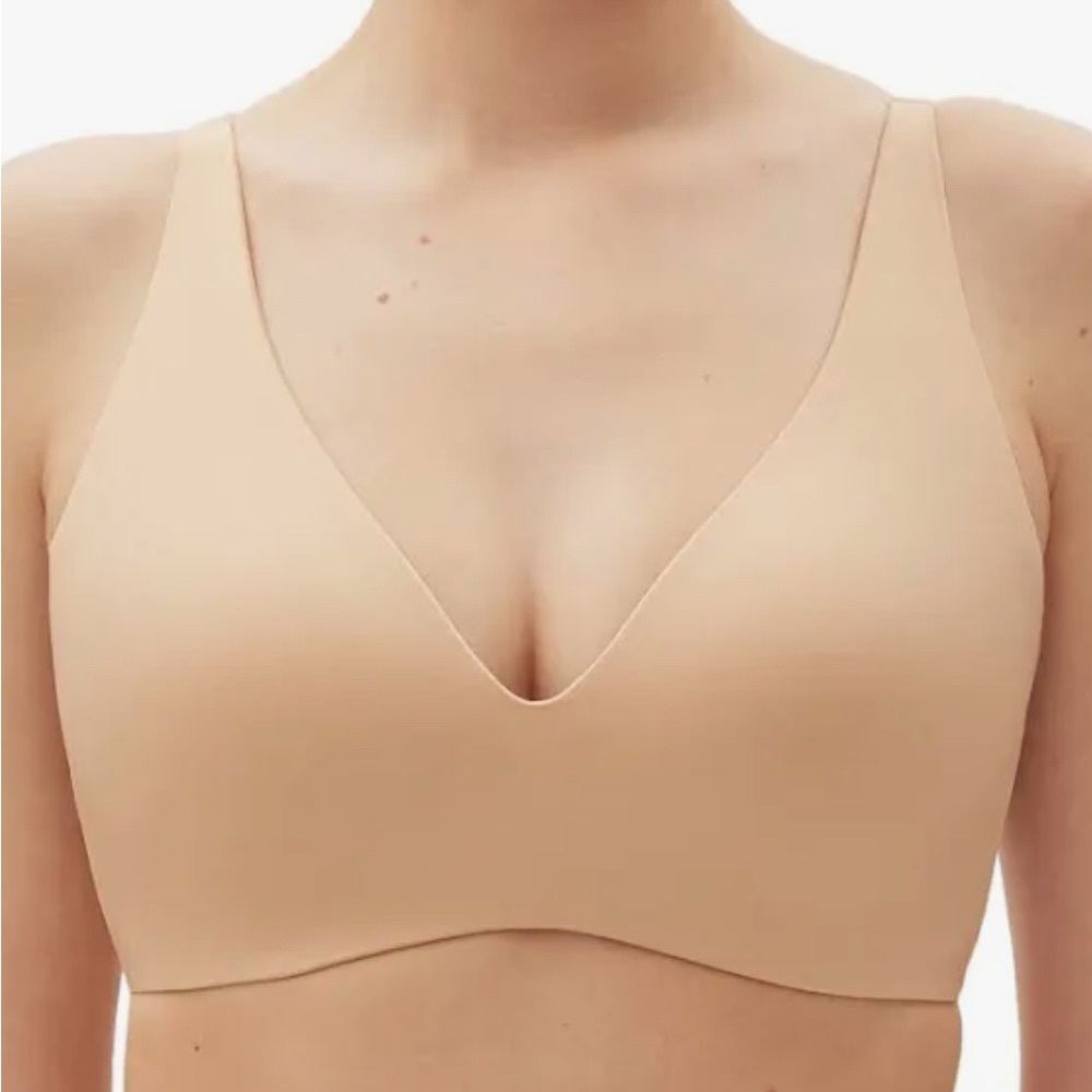 GAP Body Everyday Full Coverage Lightly Padded Wirefree Beige Bra  32D.     NWT